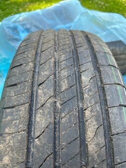 GoodYear Efficient Grip 2 SUV 215/60R17 - 2