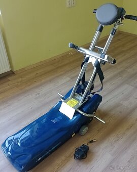 Schodolez pro invalidní vozík. - 2