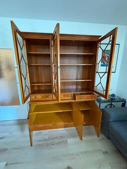 Vitrína ve stylu Biedermeier - 2