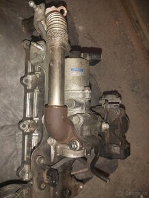 EGR ventil Toyota Avensis T25 2, 2 D CAT 130 kW - 2