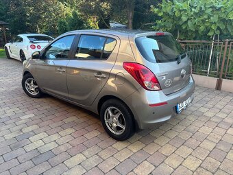 Hyundai i20 1,2i mod 2013 naj 51t benzin - 2
