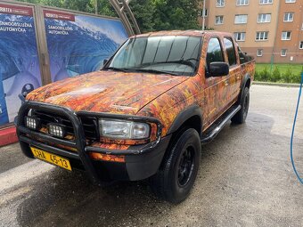 Mazda B2500 - 2