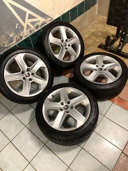 Alu kola Škoda R17 5X112 NOVÉ ZIMNÍ PNEU 225/45 R17 DORADO - 2