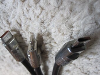 Nabíjecí kabel - 2
