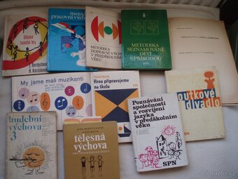 knihy-metodiky pro učitelky mateřské školy-předškol.výchova - 2