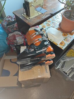 Lyžáky Salomon Mission RS 10, středně tuhé až tuhé - 2