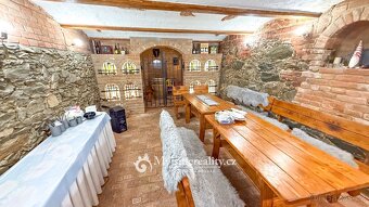 Prodej ubytování, 450 m² - Suchohrdly, ul. Znojemská - 2