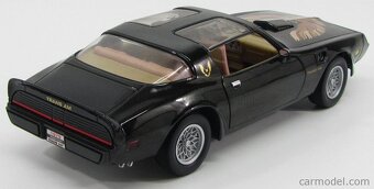 Pontiac Firebird 1:18 - 2
