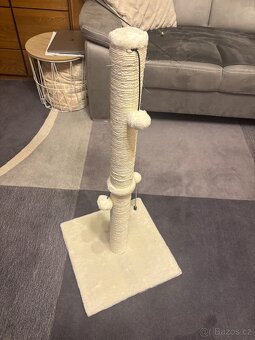 Nové kočičí škrabadlo - 2