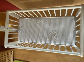 Dětská kolébka s příslušenstvím - 2