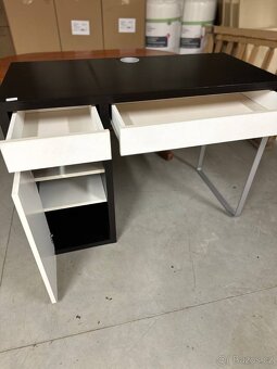 Psací / počítačový stůl - 2