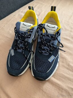 Prodám značkové kvalitní tenisky , velikost 41 - 2