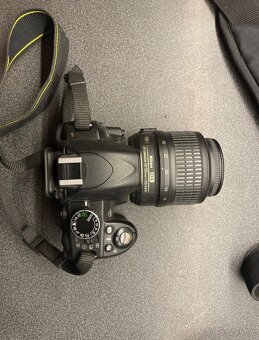 Nikon D3100 + 18-55mm + příslušenství - 2