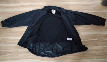 Černá šusťáková bunda Nike vel. L/XL - 2