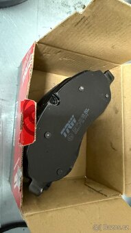 Sada brzdových destiček, kotoučová brzda TRW GDB2117 - 2