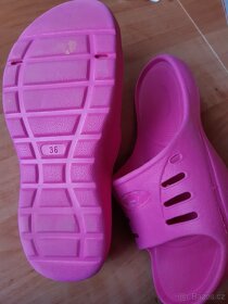 Pantofle velikost 36 - 2