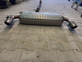 Originální výfuk pro BMW M135i  2020 - 2