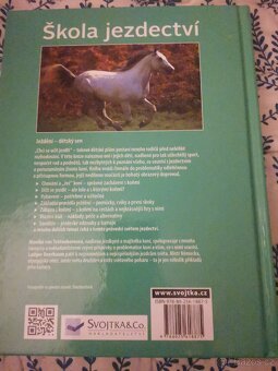 Kniha Škola jezdectví - 2