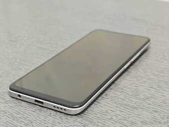 Realme 8 - 2