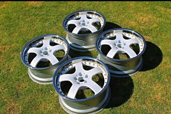 Dvoudílná R18 5x100 Space wheels - 2