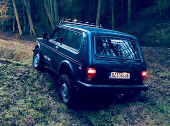 Lada Niva 1,7i Zvýšená•Terénní pneu•Po SERVISU - 2