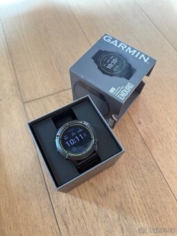 Garmin Enduro Solar Carbon - 2