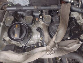 Prodám díly z motoru Audi A4 b8 1.8 tfsi 118 kW CABB - 2