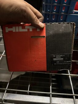 Hilti nastřelovací Hřebíky a plynový Katušky - 2
