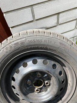 Dvě kola se zimními pneu 16” - 2
