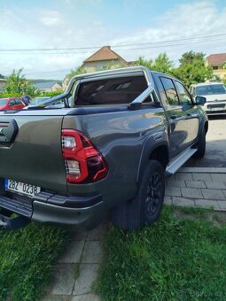 Prodám Toyota Hilux model 2023 - 2