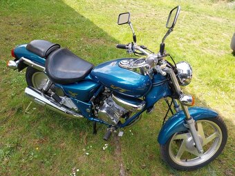 Chopper - Daelim VT 125 F - 2