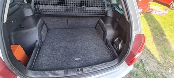 Fabia 2 Combi dělící síť zavazadlového prostoru - 2
