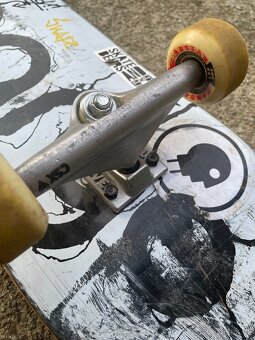 Skateboard Komplet Charge Deska - 2