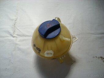 Prodám na Škoda Octavia I 1996-2000 lambdy, nádobku,panty. - 2