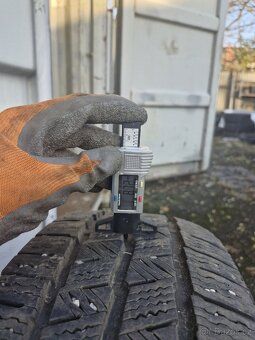 Zimní Collins 235/65r16 - 2