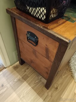 Stará velká truhla - 2