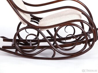 Starožitné houpací křeslo THONET. - 2