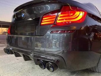 Difuzor zadního nárazníku BMW F10 F11 – Černý lesk - 2