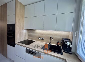 Prodej bytu 4+1 o rozloze 76 m², ulice U Trojáku, Zlín - 2