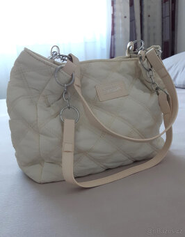 Prošívaná kabelka - 2