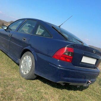 Opel vektra b - 2