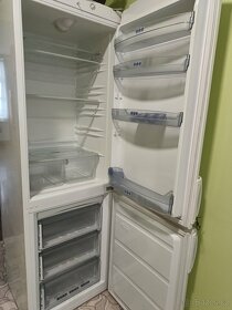 Lednička s mrazákem - 2