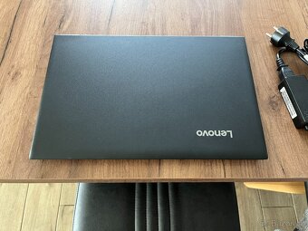 UltraBook Lenovo V110-15AST 15.6" HD-RAM 8GB-SSD-A9-9410 - 2