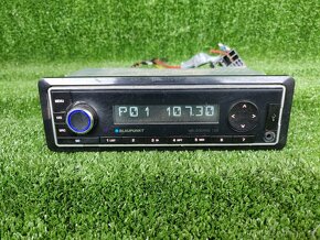 BLAUPUNKT MELBOURNE 120 , USB , AUX , SDHC , SD MP3.... - 2