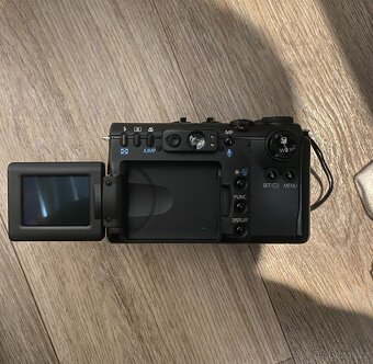 Canon PowerShot G5 - 2