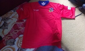 Kdo neskáče neni Čech-dres,šála - 2