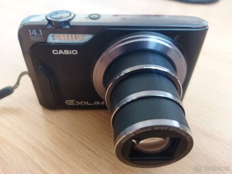 CASIO EXILIM EX-H15 - 2