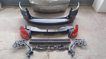 Renault Clio III / 3 - Kompletní zadní část Grand - 2