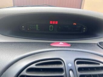 Citroen xsara picaso - 2