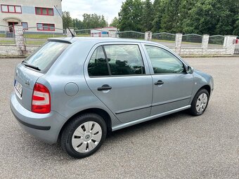 Škoda Fabia najeto 20.000 km, nová z ČR seris. kniha - 2